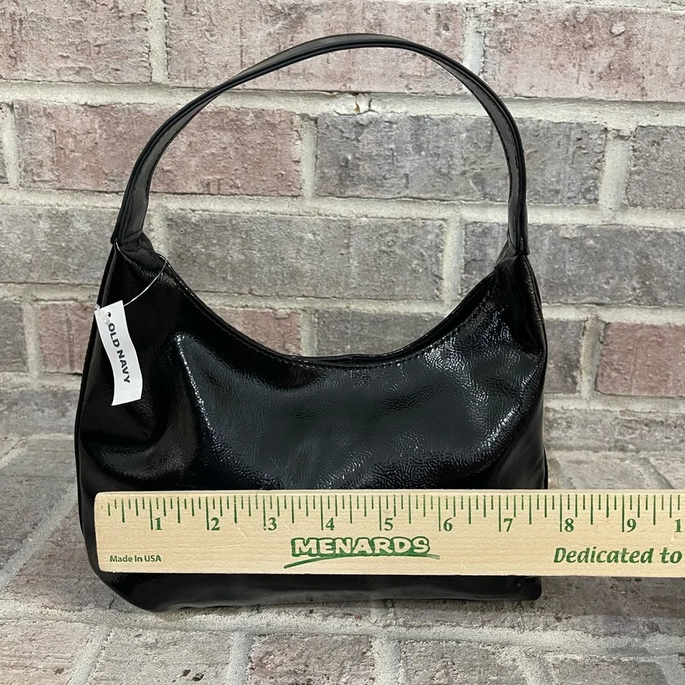 Old Navy Glossy Black Hobo Bag - Picture 4 of 7